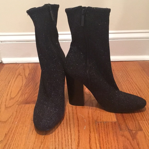 Kendall & Kylie Shoes - SPARKLING BOOTS ✨✨✨